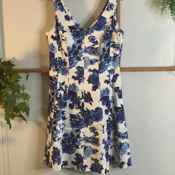 chaps blue floral dress The Lisianthus Dress in Provencal Blue Floral 12 / Provencal Blue Floral